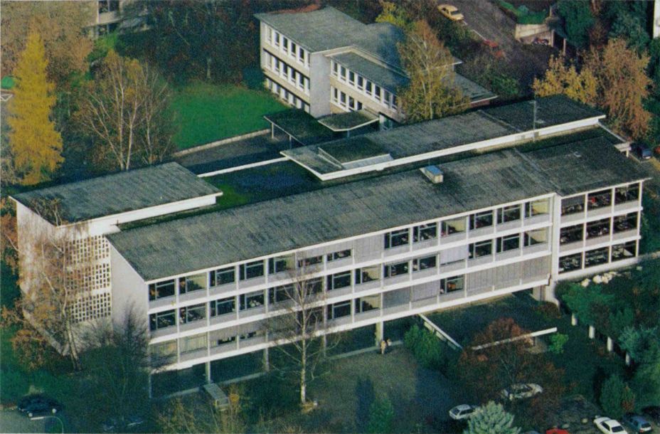 Luftbild der Kaufmännischen Schulen Waldshut aus den 1990er-Jahren
